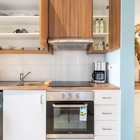 Hue 1-bedroom In Appartement *