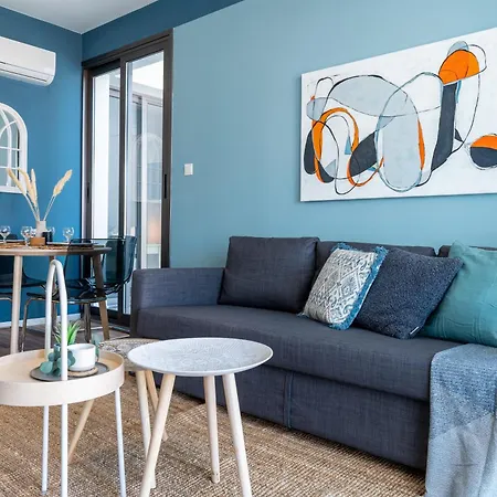 Hue 1-bedroom In Appartement *