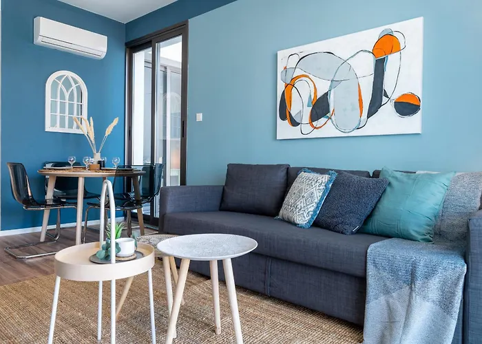 Hue 1-bedroom In Apartment *